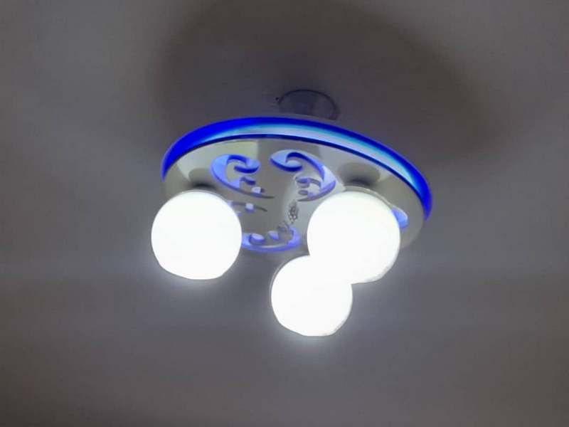Mavi LED halkalı modern avize montajı – Mersin Akdeniz Ferhat Elektrik